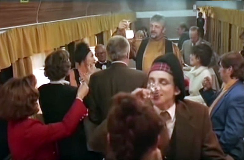 Tajemnica trzynastego wagonu La Treizième Voiture 1993 film o pociągach