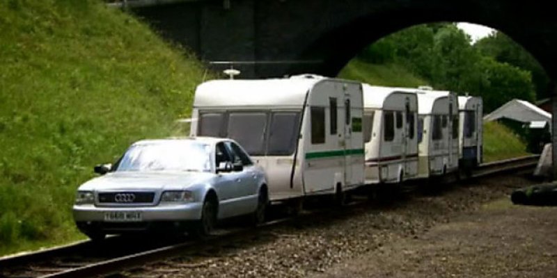 Załoga Top Gear buduje pociąg, część 1 