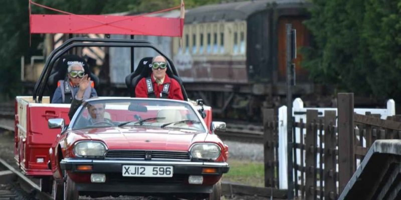 Załoga Top Gear buduje pociąg, część 2 